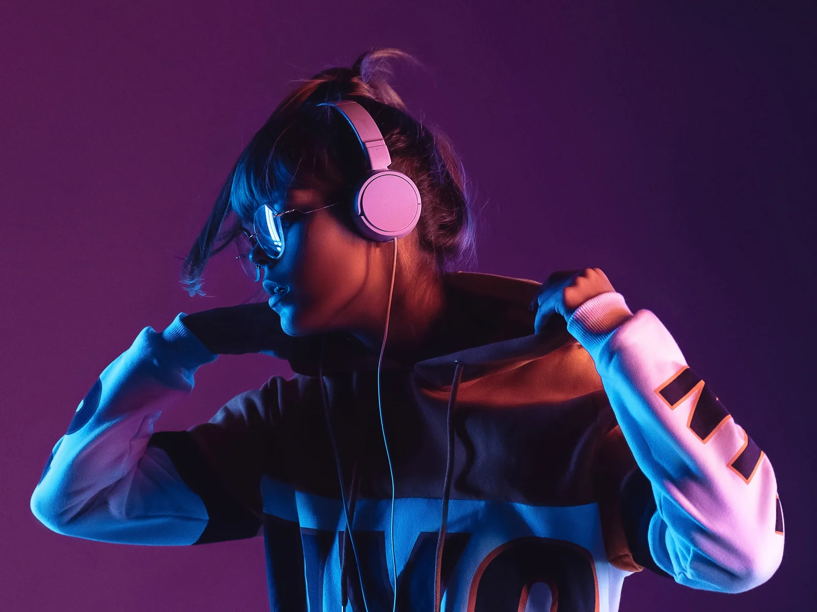 A visual paired with the Music is medicine piece on music as therapy.